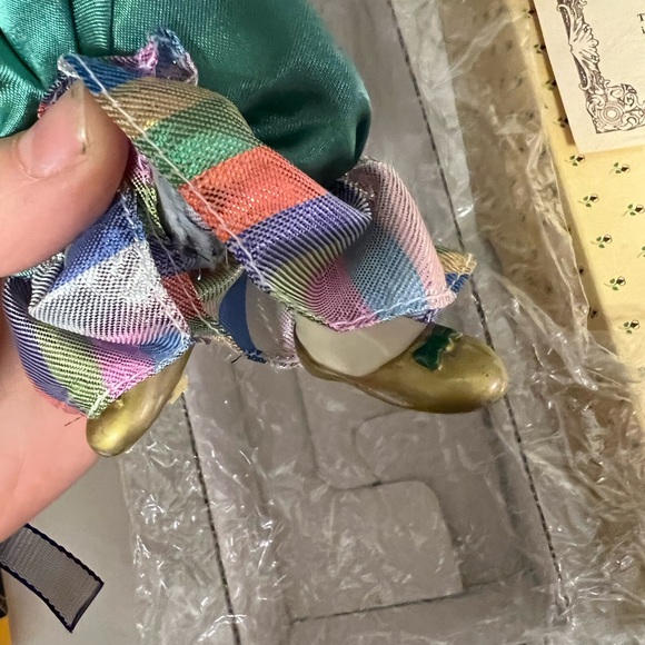 NIB VTG Brinn's 18" Handmade Limited Edition Porcelain Clown Doll COA - Picture 7 of 11